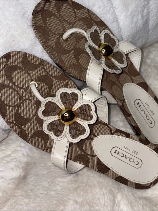 Coach Shoes - Coach Signature Canvas Daisy Thong Sandals – Women’s Size 8